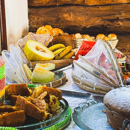Velinn Pousada Gaia Gardens Araquari Dış mekan fotoğraf