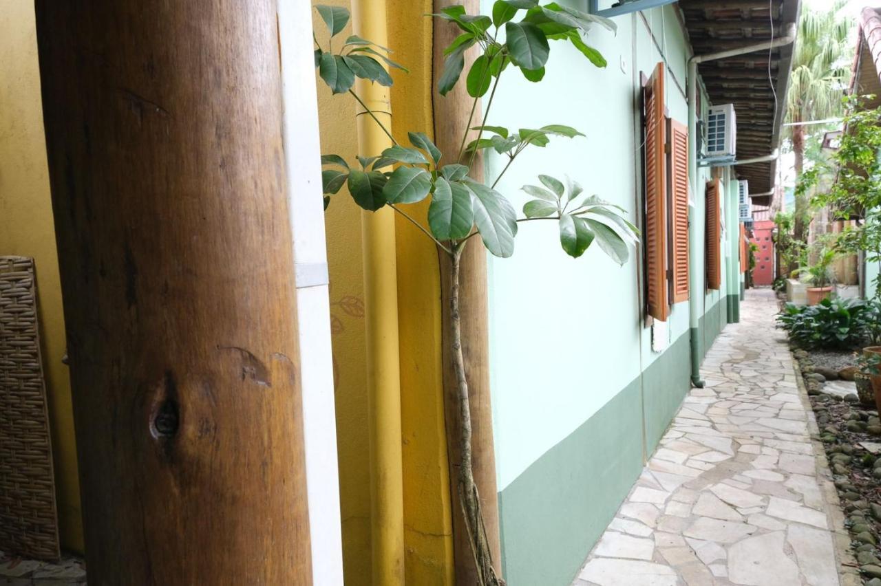 Velinn Pousada Gaia Gardens Araquari Dış mekan fotoğraf