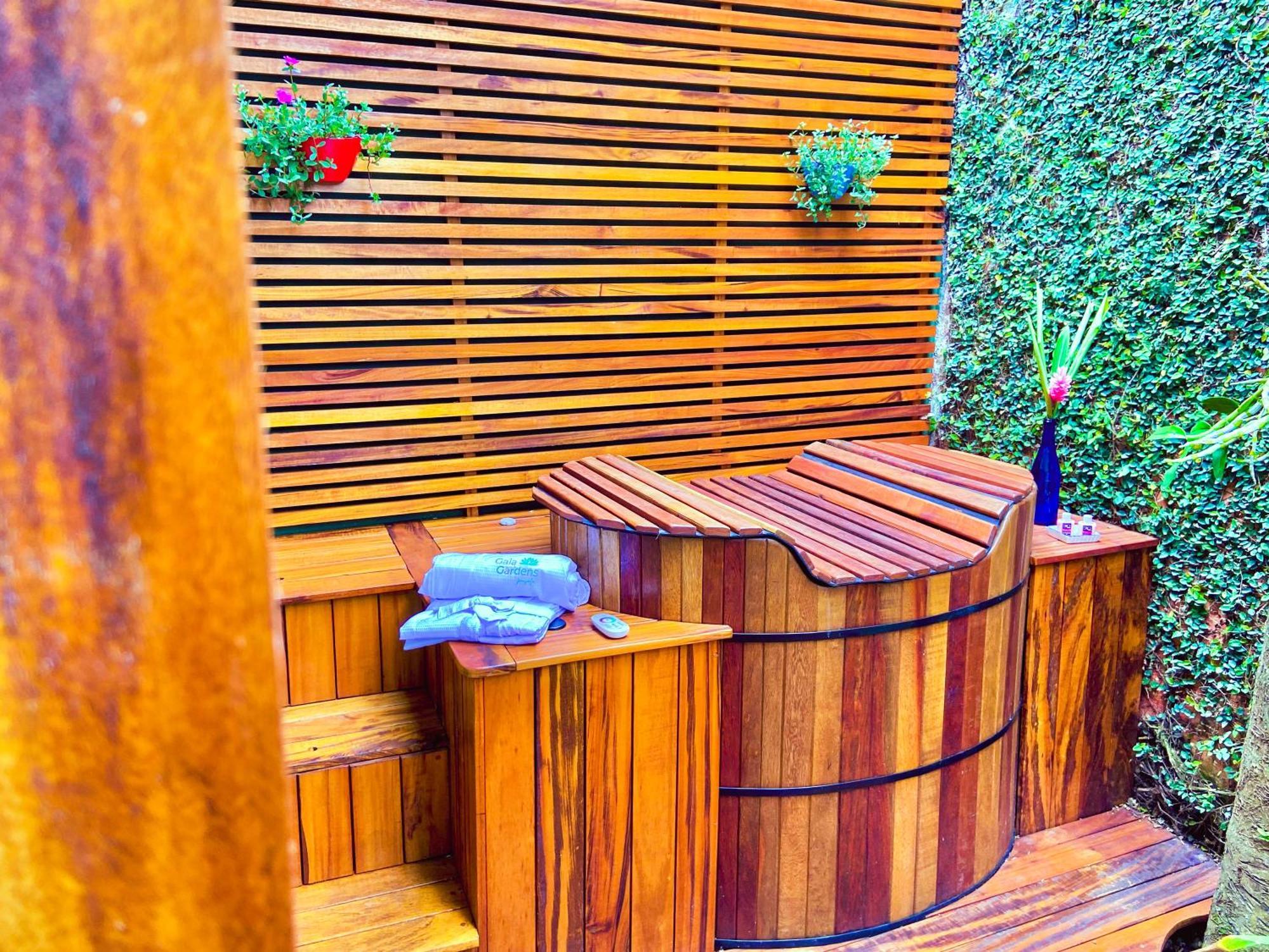 Velinn Pousada Gaia Gardens Araquari Dış mekan fotoğraf